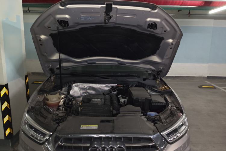 Used Audi Q3 2018 30th Anniversary Edition 30 TFSI Fashion Model Engine Bay