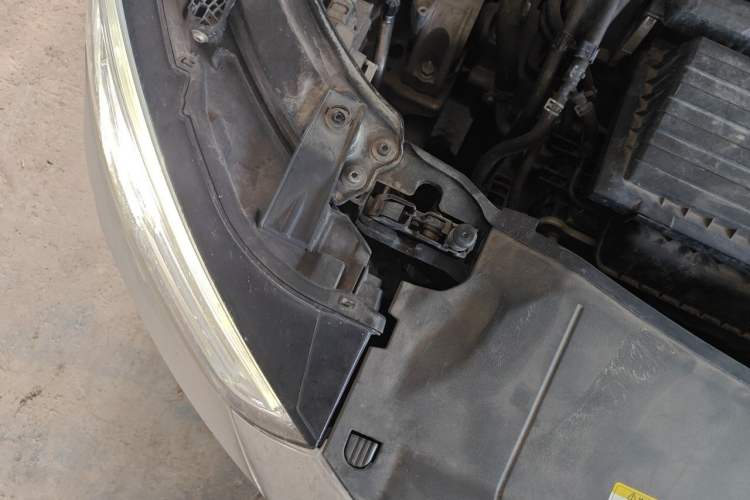 Used Audi Q3 2018 30th Anniversary Edition 30 TFSI Fashion Model Engine Bay Right