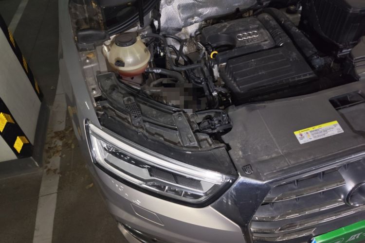 Used Audi Q3 2018 30th Anniversary Edition 30 TFSI Fashion Model Engine Bay Right