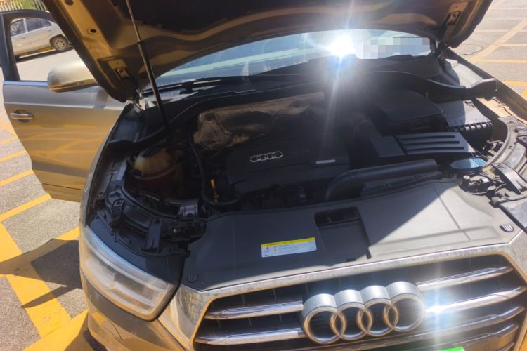 Used Audi Q3 2018 30th Anniversary Edition 35 TFSI Fashion Model Engine Bay Right