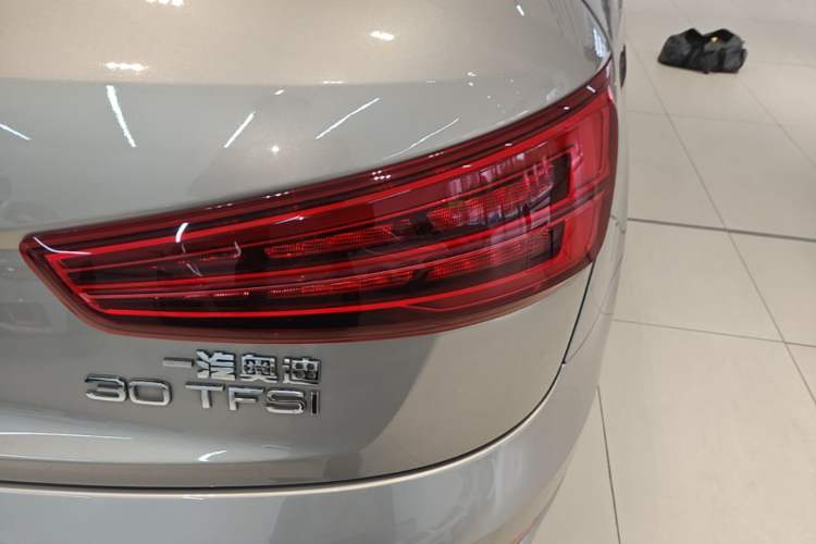 Used Audi Q3 2018 30 TFSI Fashion Edition Collector's Version Exterior 3