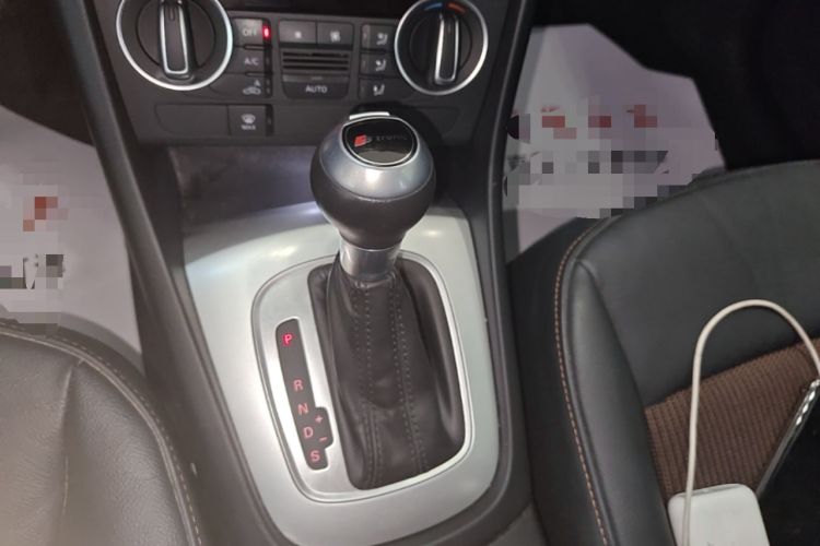 Used Audi Q3 2018 30 TFSI Fashion Edition Collector's Version Gear Lever