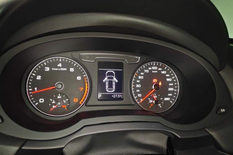 Used Audi Q3 2018 30th Anniversary Edition 30 TFSI Fashion Model Instrument Cluster