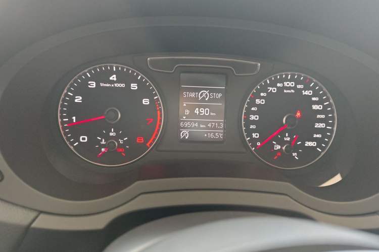 Used Audi Q3 2018 30th Anniversary Edition 35 TFSI Sport Model Instrument Cluster