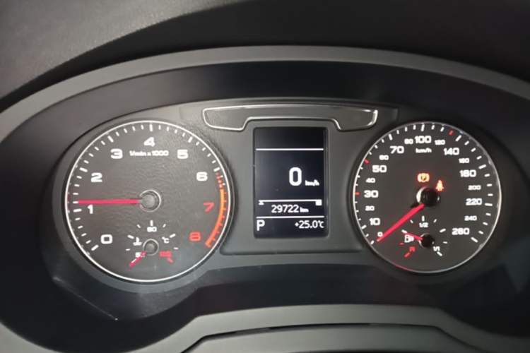 Used Audi Q3 2018 30 TFSI Fashion Edition Collector's Version Instrument Cluster