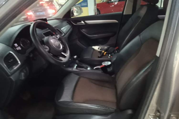 Used Audi Q3 2018 30 TFSI Fashion Edition Collector's Version Left Front Seat