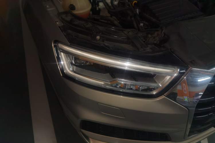 Used Audi Q3 2018 30 TFSI Fashion Edition Collector's Version Right Front Headlight
