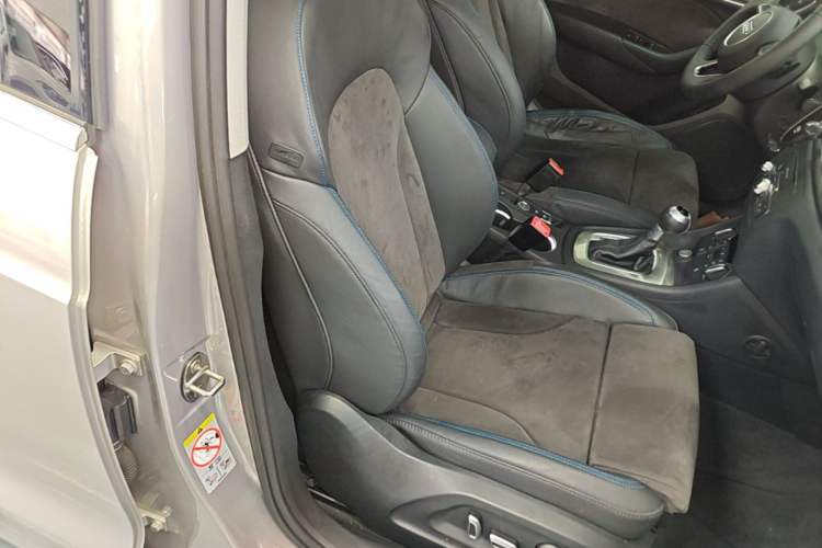 Used Audi Q3 2018 30th Anniversary Edition 35 TFSI Sport Model Right Front Seat