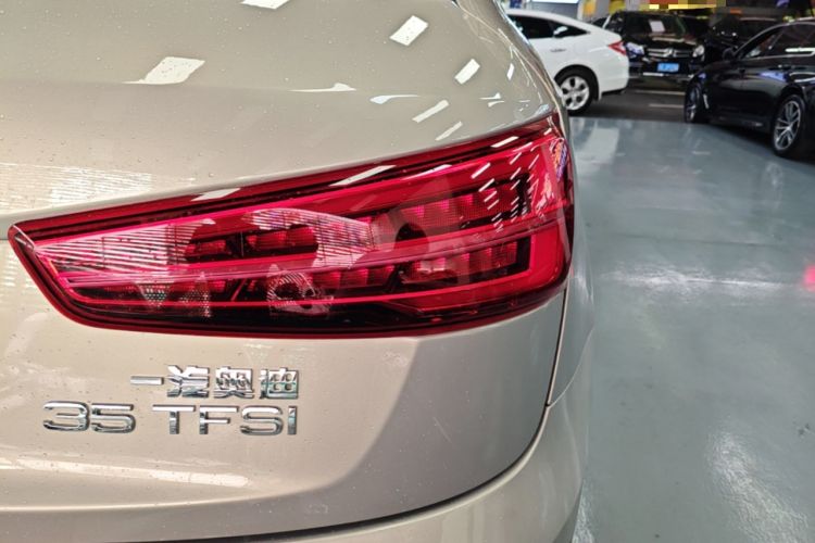 Used Audi Q3 2018 30th Anniversary Edition 35 TFSI Sport Model Right Rear Taillight