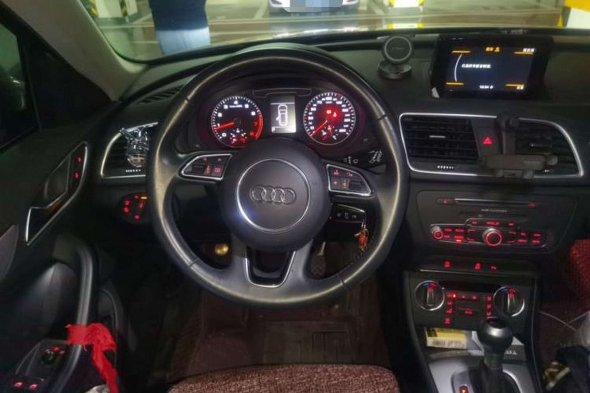 Used Audi Q3 2018 30 TFSI Fashion Edition Collector's Version Steering Wheel