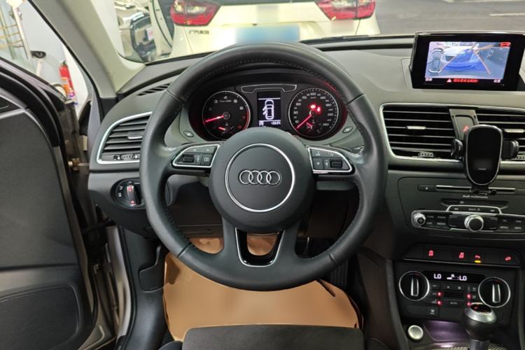 Used Audi Q3 2018 30th Anniversary Edition 35 TFSI Sport Model Steering Wheel