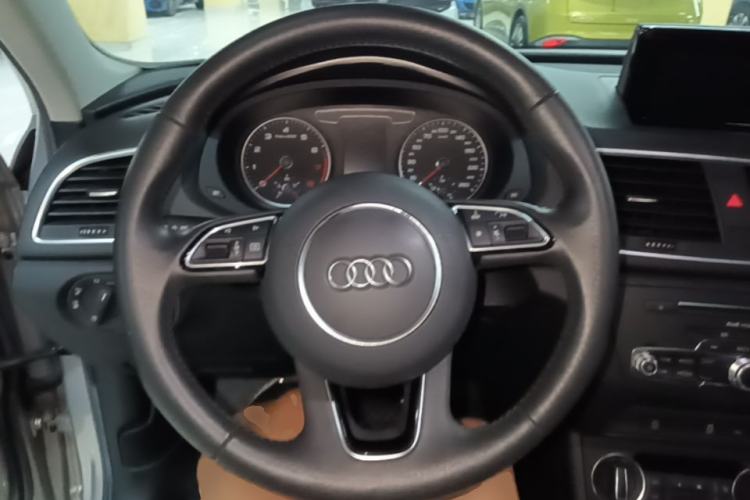 Used Audi Q3 2018 30 TFSI Fashion Edition Collector's Version Steering Wheel