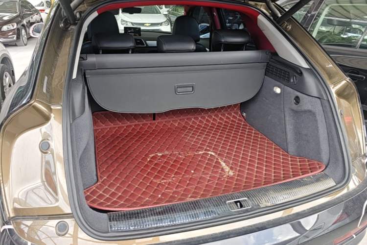 Used Audi Q3 2018 30th Anniversary Edition 30 TFSI Style Model Trunk