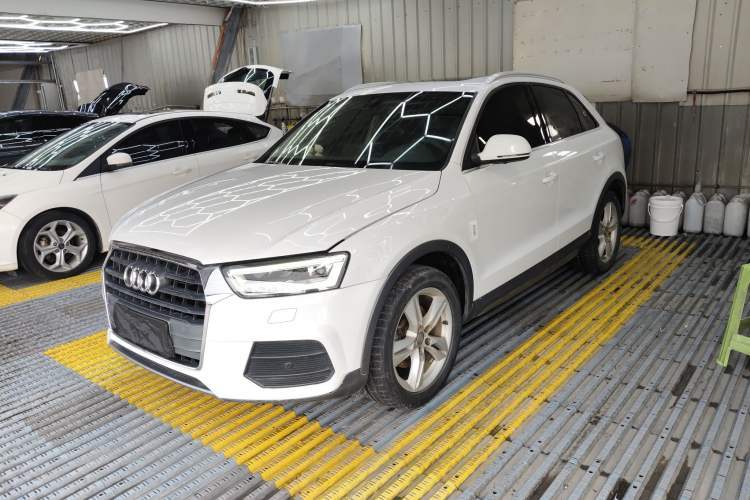 Used Audi Q3 2018 30th Anniversary Edition 30 TFSI Style Model Guazi used car, China used car export, Used car for sale, Used  cars, Cheapest cars for sale