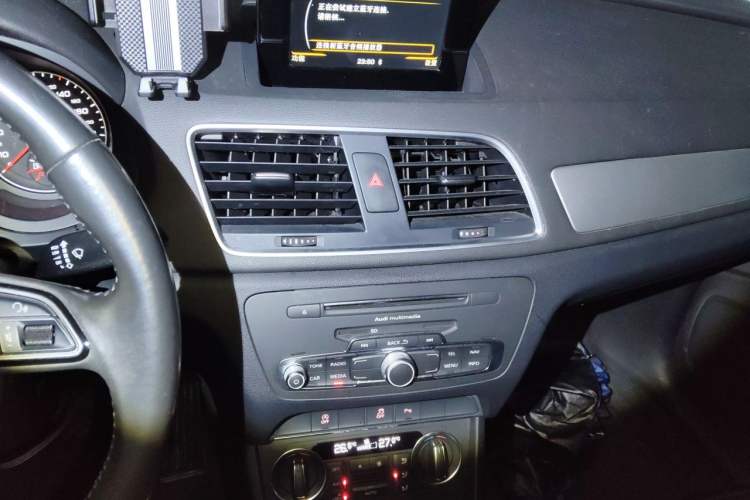 Used Audi Q3 2018 30th Anniversary Edition 30 TFSI Fashion Model Audio And AC Panel