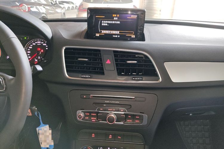 Used Audi Q3 2018 30th Anniversary Edition 35 TFSI Fashion Model Audio And AC Panel