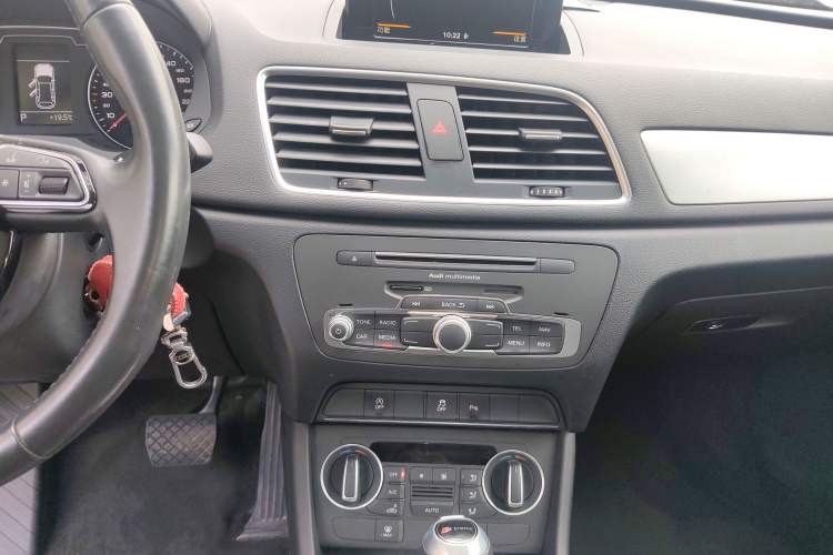 Used Audi Q3 2018 30th Anniversary Edition 35 TFSI Fashion Model Audio And AC Panel
