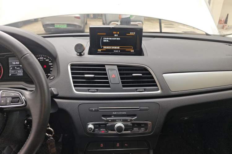 Used Audi Q3 2018 30th Anniversary Edition 30 TFSI Fashion Model Audio And AC Panel