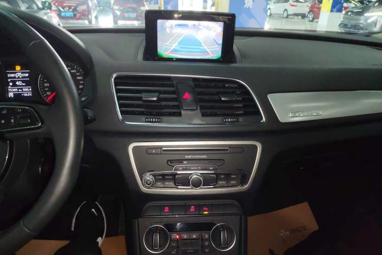 Used Audi Q3 2018 30th Anniversary Edition 35 TFSI Fashion Model Audio And AC Panel