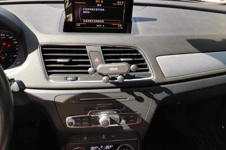 Used Audi Q3 2018 30th Anniversary Edition 35 TFSI Fashion Model Audio And AC Panel
