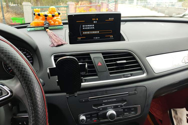 Used Audi Q3 2018 30th Anniversary Edition 30 TFSI Fashion Model Audio And AC Panel