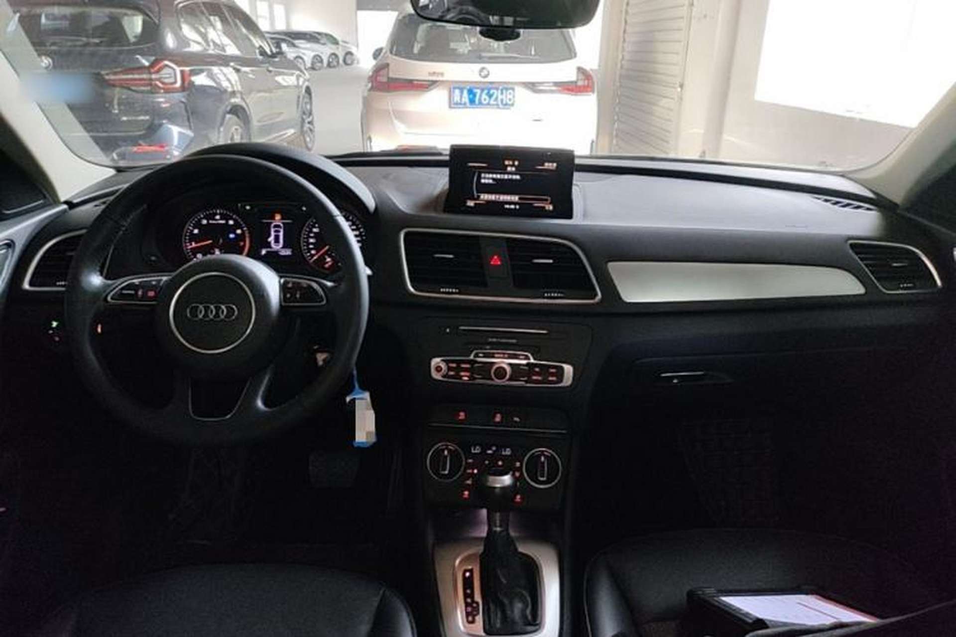 Used Audi Q3 2018 30th Anniversary Edition 35 TFSI Fashion Model Center Console