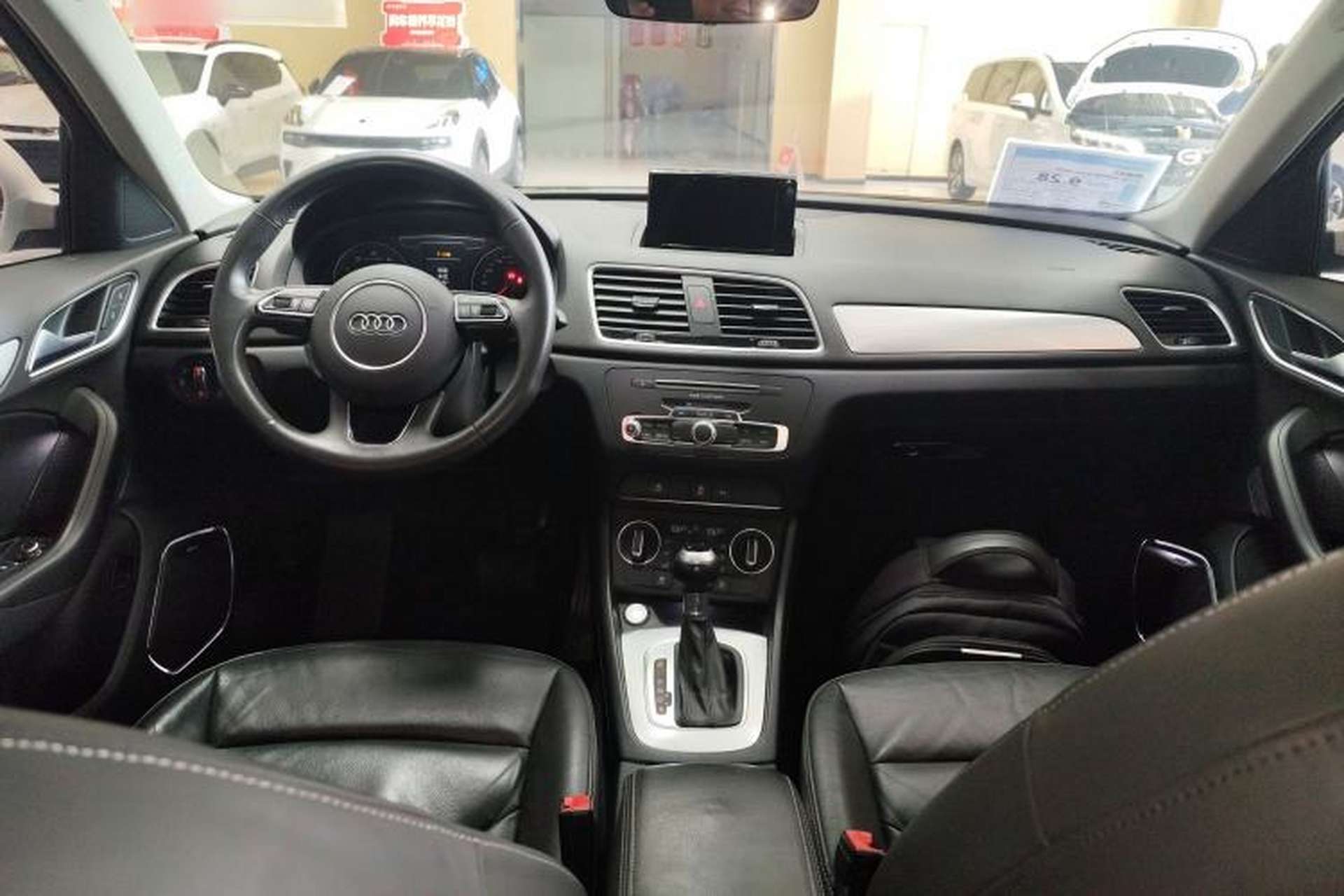 Used Audi Q3 2018 30th Anniversary Edition 30 TFSI Style Model Center Console