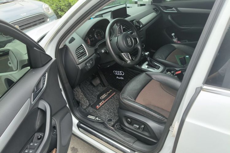 Used Audi Q3 2018 30th Anniversary Edition 30 TFSI Fashion Model Driver Seat