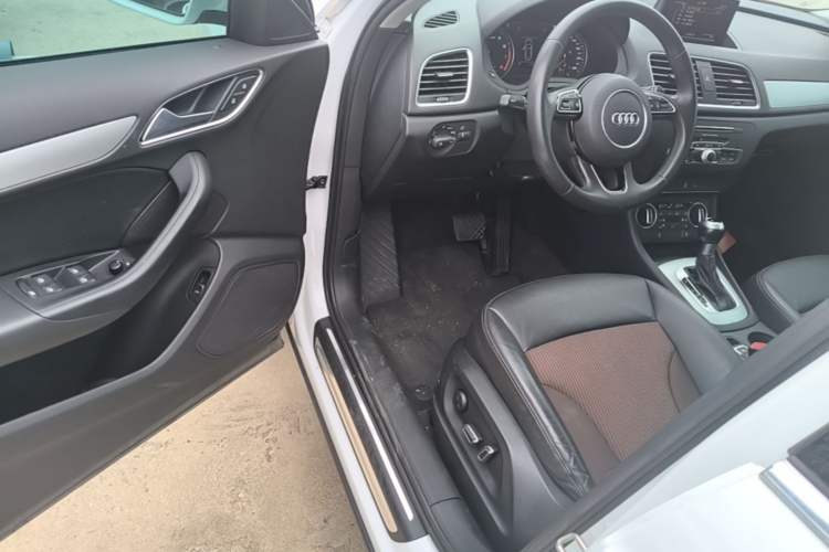 Used Audi Q3 2018 30th Anniversary Edition 35 TFSI Fashion Model Driver Seat