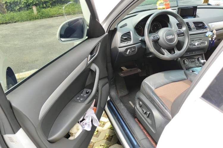 Used Audi Q3 2018 30th Anniversary Edition 30 TFSI Fashion Model Driver Seat