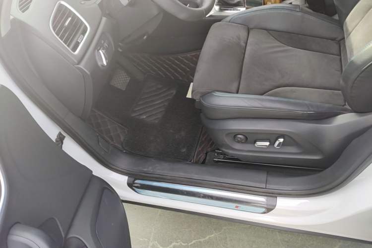 Used Audi Q3 2018 30th Anniversary Edition 35 TFSI Sport Model Driver Seat