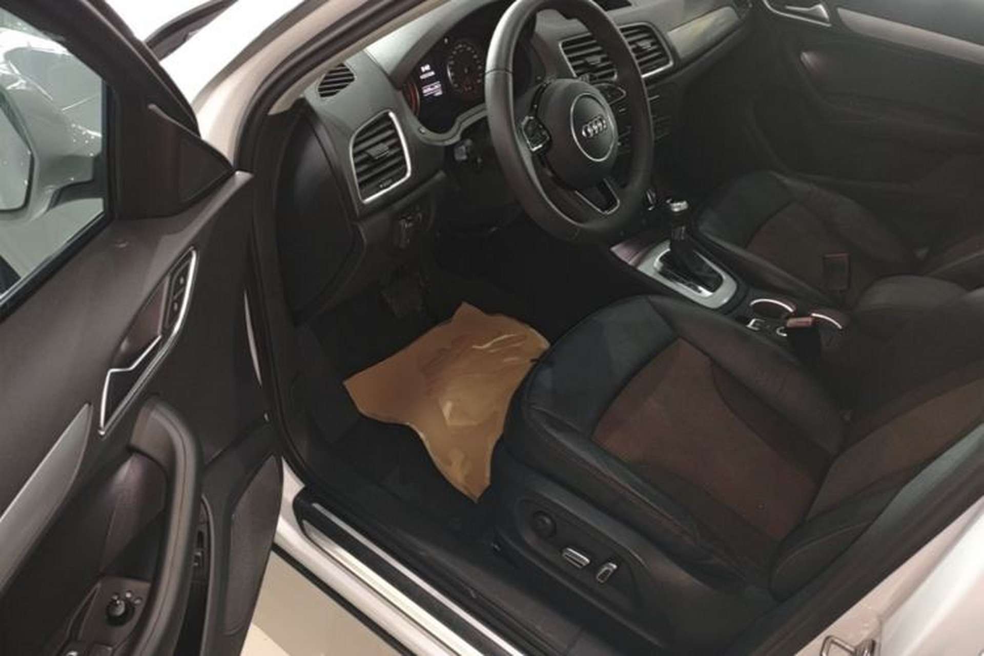 Used Audi Q3 2018 30th Anniversary Edition 30 TFSI Fashion Model Driver Seat
