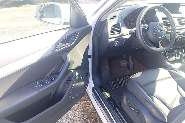 Used Audi Q3 2018 30th Anniversary Edition 30 TFSI Style Model Driver Seat