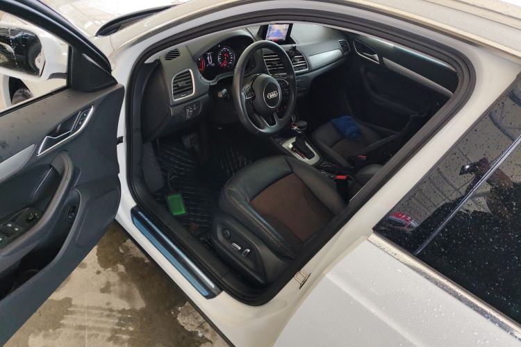 Used Audi Q3 2018 30th Anniversary Edition 30 TFSI Fashion Model Driver Seat
