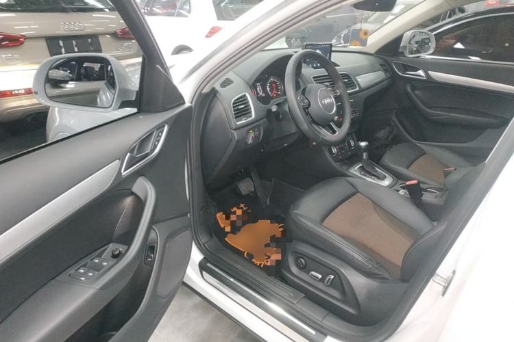 Used Audi Q3 2018 30th Anniversary Edition 30 TFSI Fashion Model Driver Seat