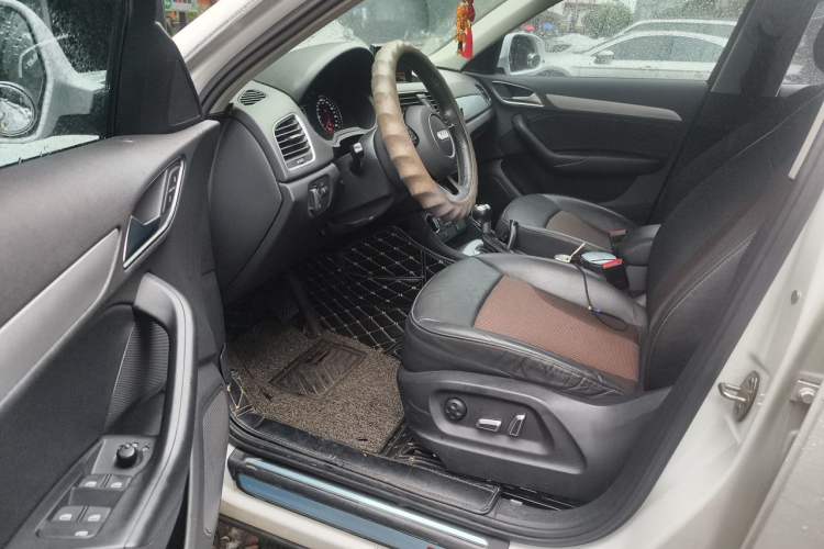 Used Audi Q3 2018 35 TFSI Fashion Edition Collector's Model Driver Seat