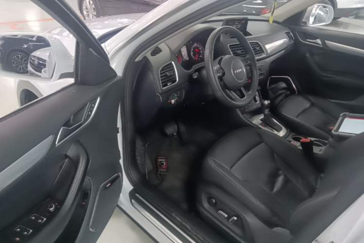 Used Audi Q3 2018 30th Anniversary Edition 30 TFSI Style Model Driver Seat