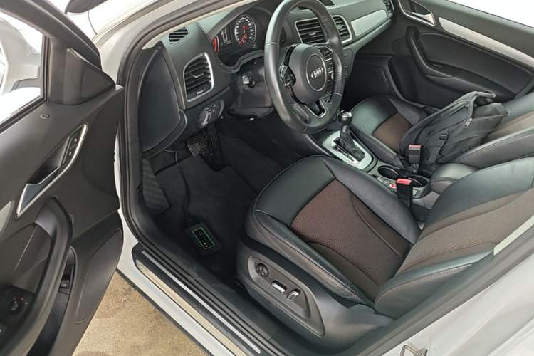 Used Audi Q3 2018 30th Anniversary Edition 30 TFSI Fashion Model Driver Seat