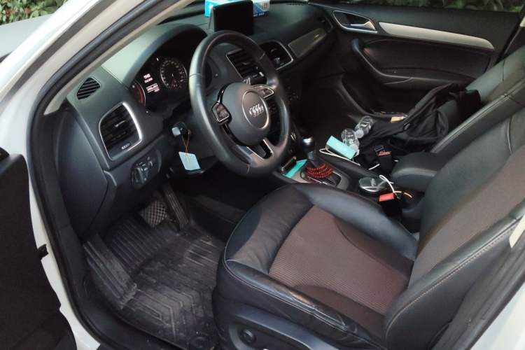 Used Audi Q3 2018 30 TFSI Fashion Edition Collector's Version Driver Seat