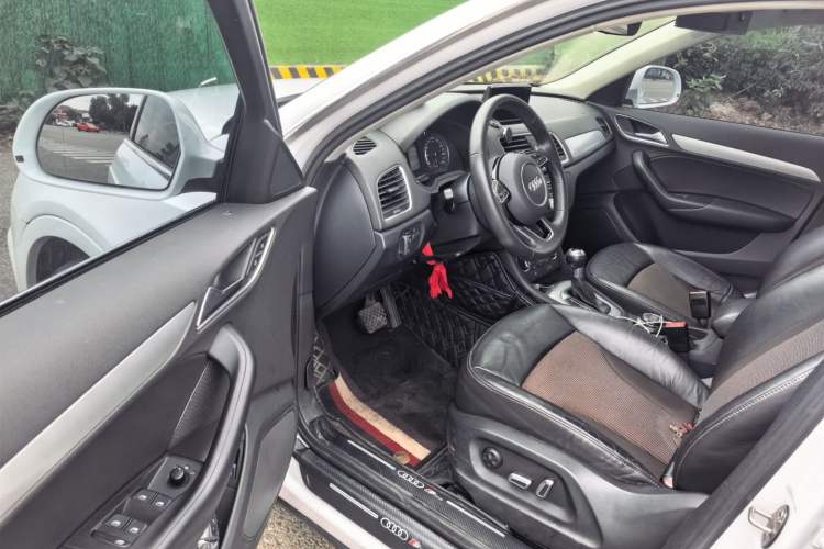 Used Audi Q3 2018 30th Anniversary Edition 30 TFSI Fashion Model Driver Seat