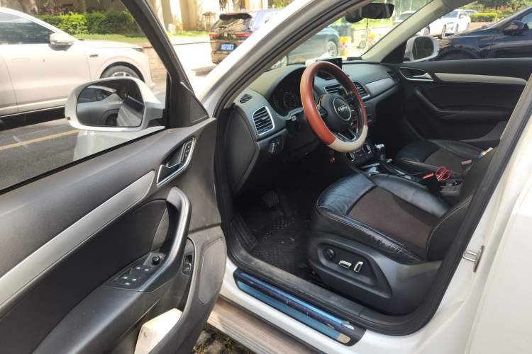 Used Audi Q3 2018 30th Anniversary Edition 30 TFSI Fashion Model Driver Seat
