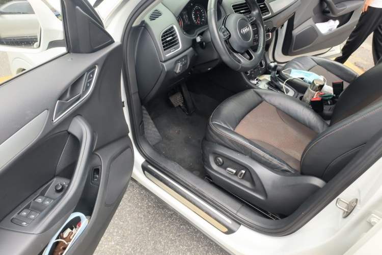 Used Audi Q3 2018 30th Anniversary Edition 30 TFSI Fashion Model Driver Seat