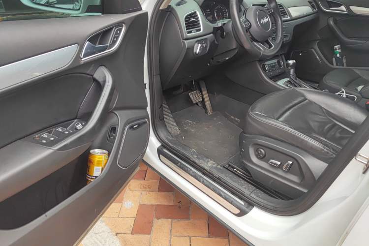 Used Audi Q3 2018 30th Anniversary Edition 30 TFSI Style Model Driver Seat