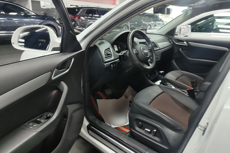 Used Audi Q3 2018 35 TFSI Fashion Edition Collector's Model Driver Seat