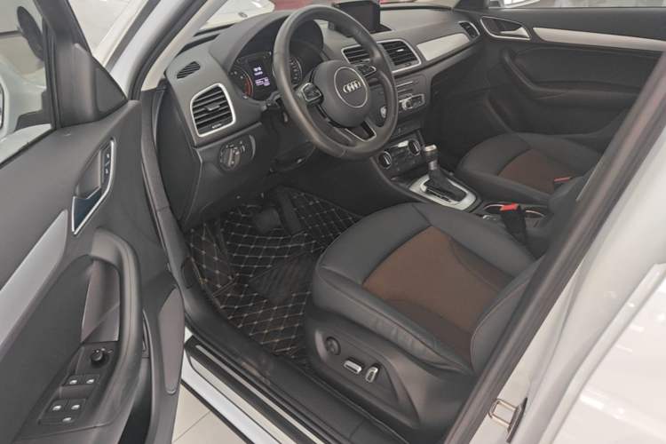 Used Audi Q3 2018 30th Anniversary Edition 35 TFSI Fashion Model Driver Seat