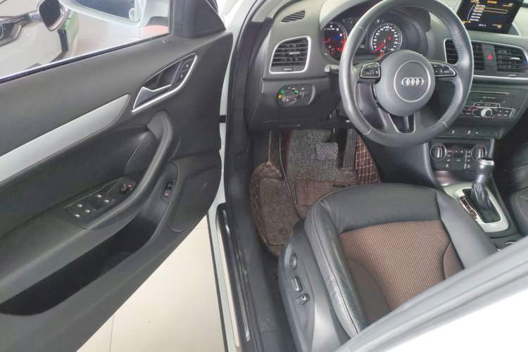 Used Audi Q3 2018 30th Anniversary Edition 35 TFSI Fashion Model Driver Seat