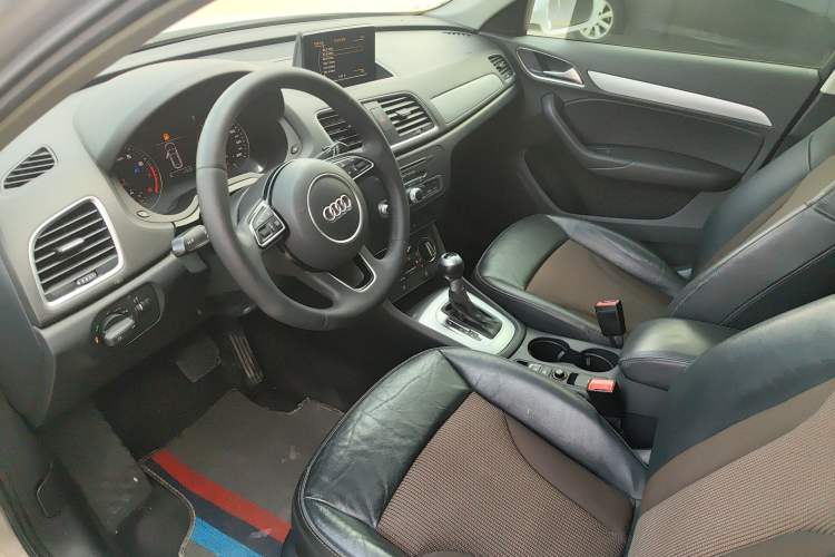 Used Audi Q3 2018 35 TFSI Fashion Edition Collector's Model Driver Seat