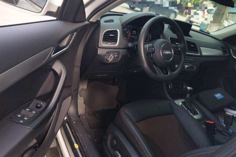 Used Audi Q3 2018 30 TFSI Fashion Edition Collector's Version Driver Seat