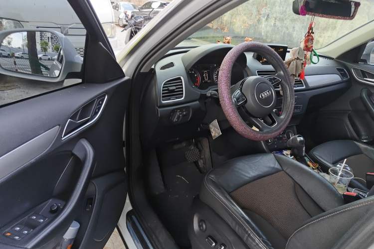 Used Audi Q3 2018 30 TFSI Fashion Edition Collector's Version Driver Seat