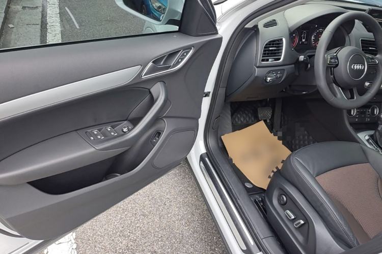 Used Audi Q3 2018 30th Anniversary Edition 35 TFSI Fashion Model Driver Seat